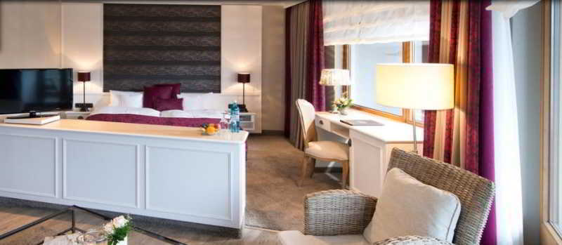 Romantischer Winkel Roligio & Wellness Resort Бад Захса Екстериор снимка
